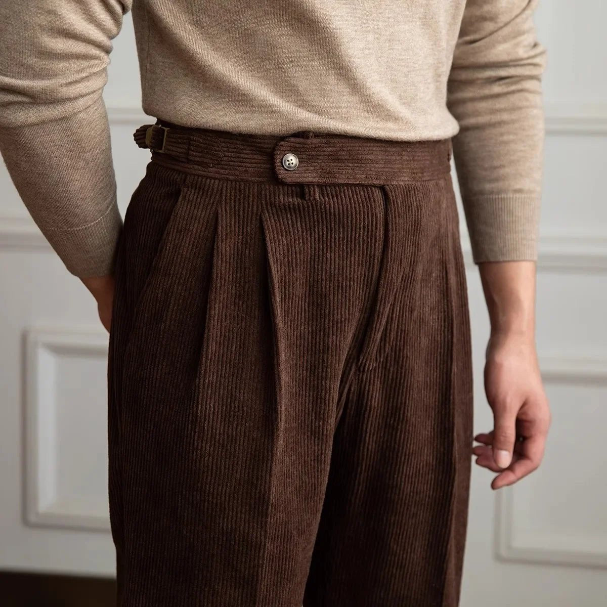 Men's High-Waisted Pleated Corduroy Trousers - Coffee