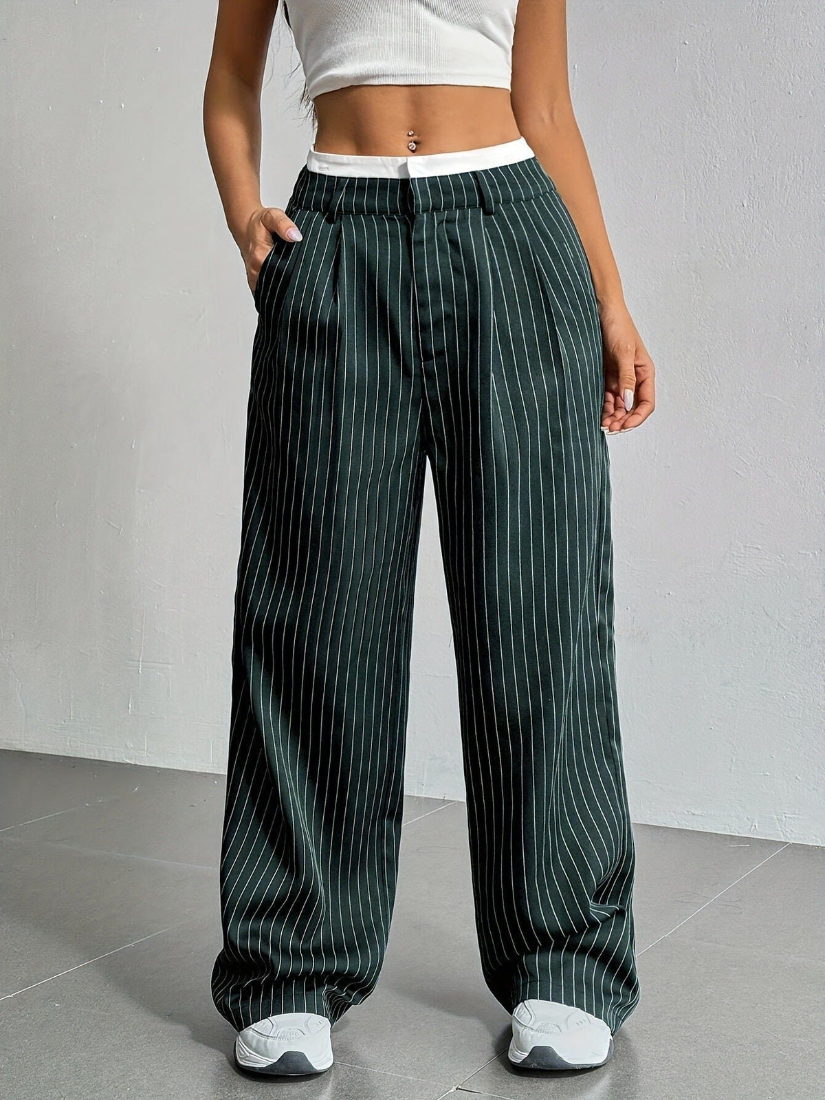 Women's High-Waisted Wide-Leg Pinstripe Trousers - Dark green