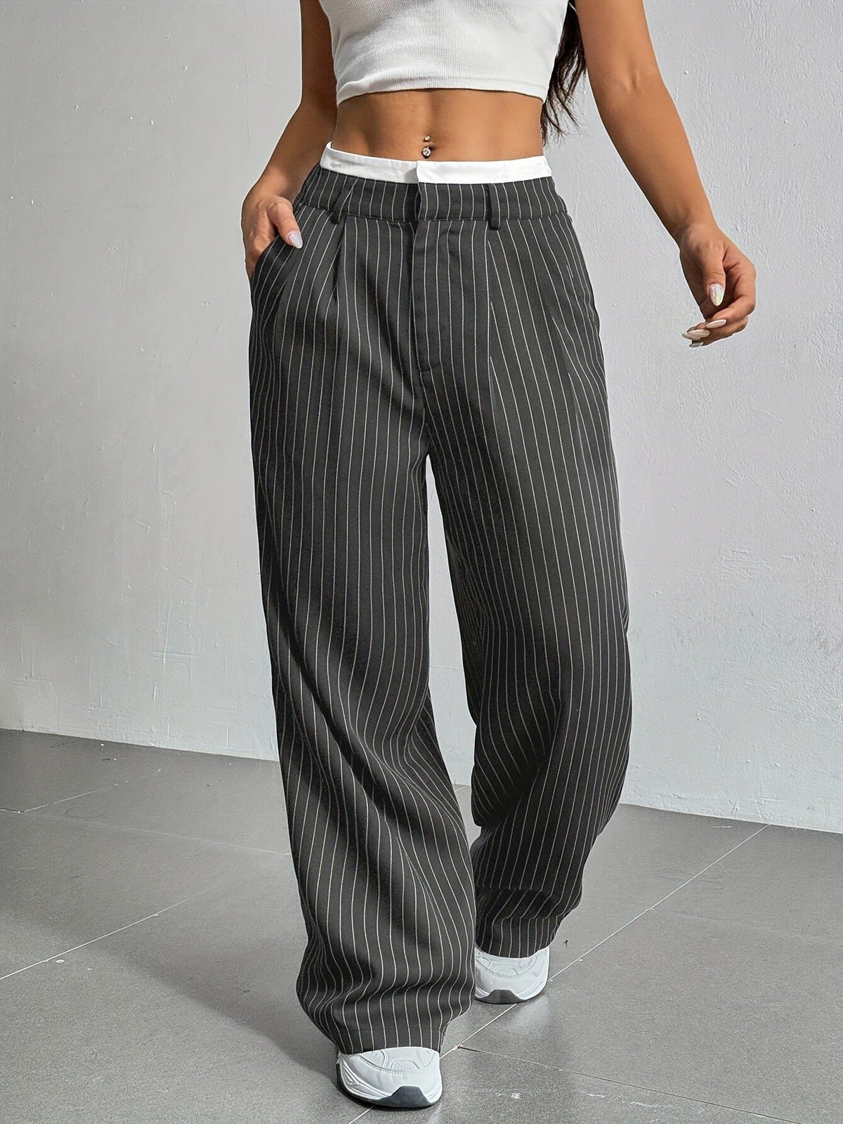 Women's High-Waisted Wide-Leg Pinstripe Trousers - Grey