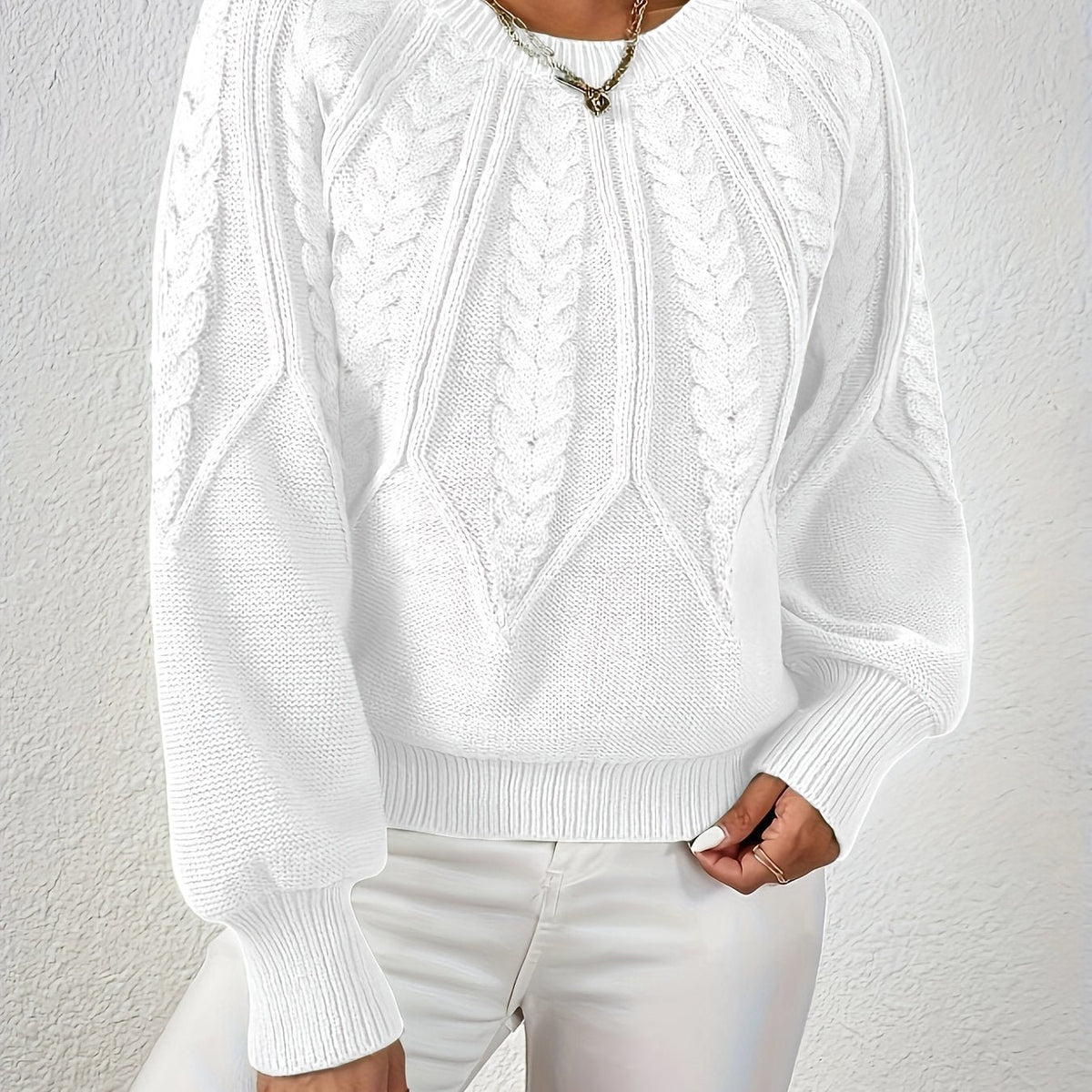 Women's Cropped Cable Knit Jumper - White