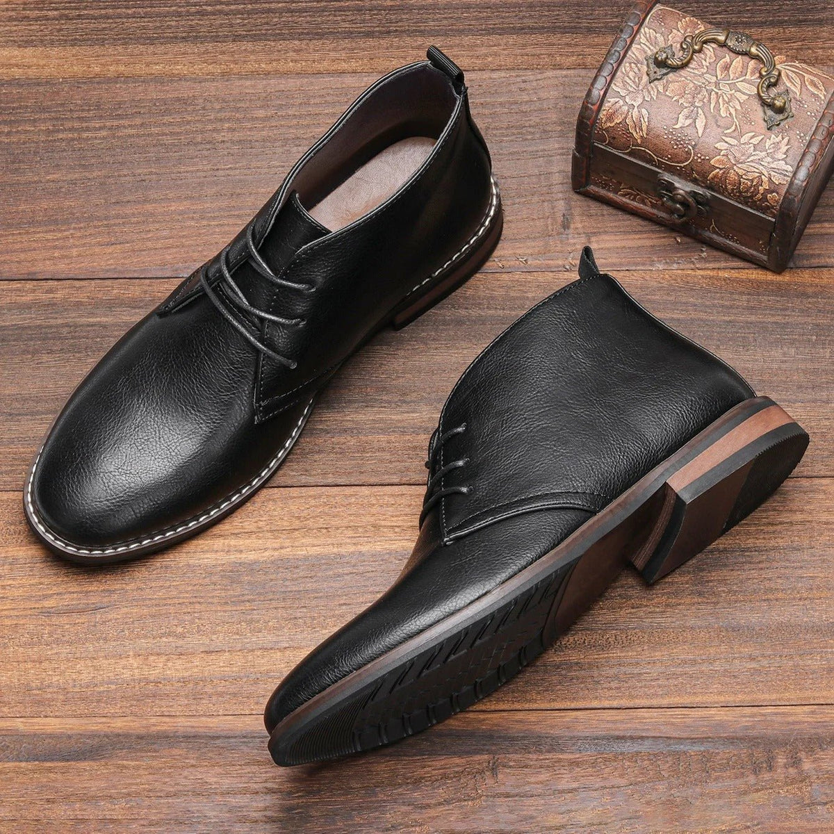 Men's Leather Chukka Boots