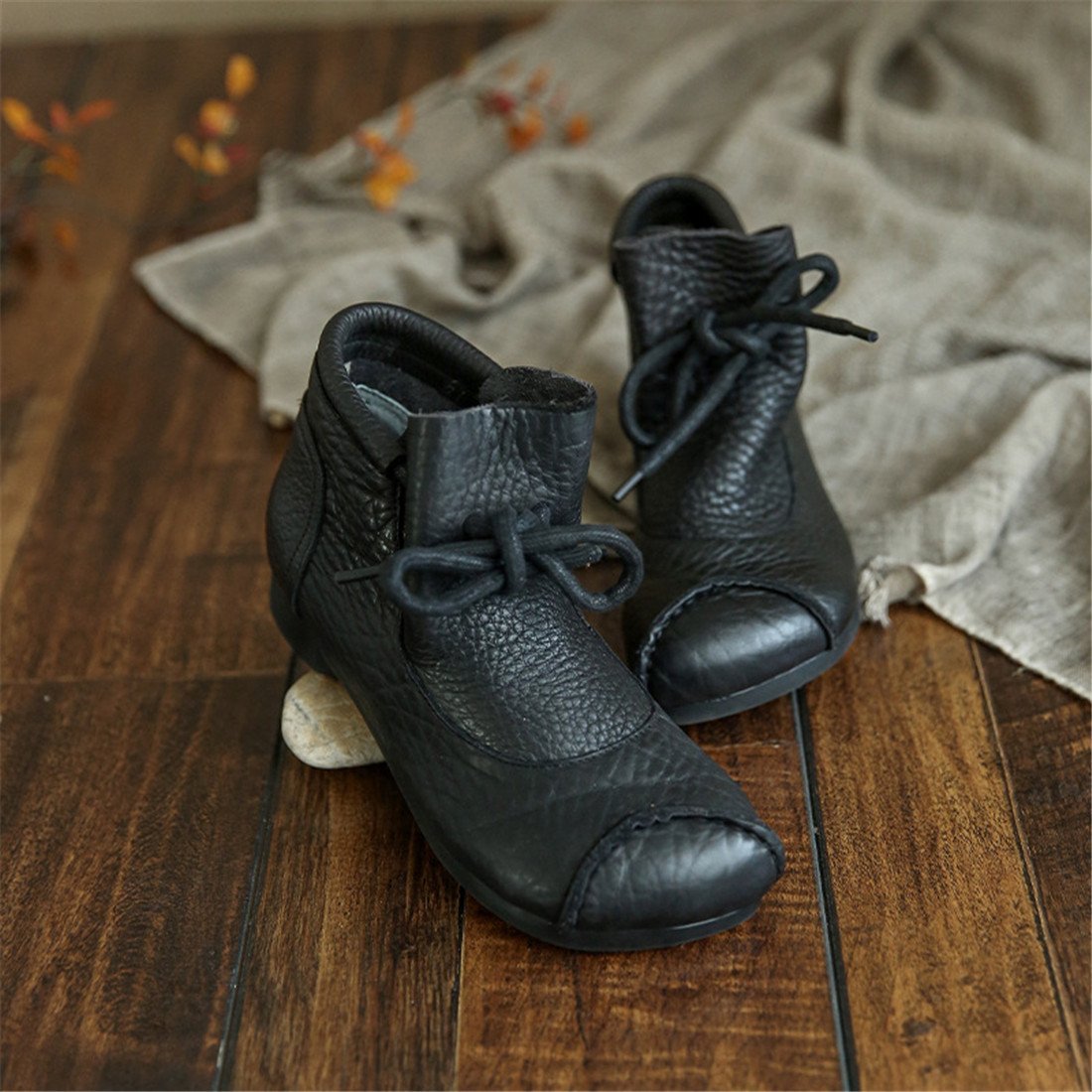 Women's Leather Lace-Up Ankle Boots