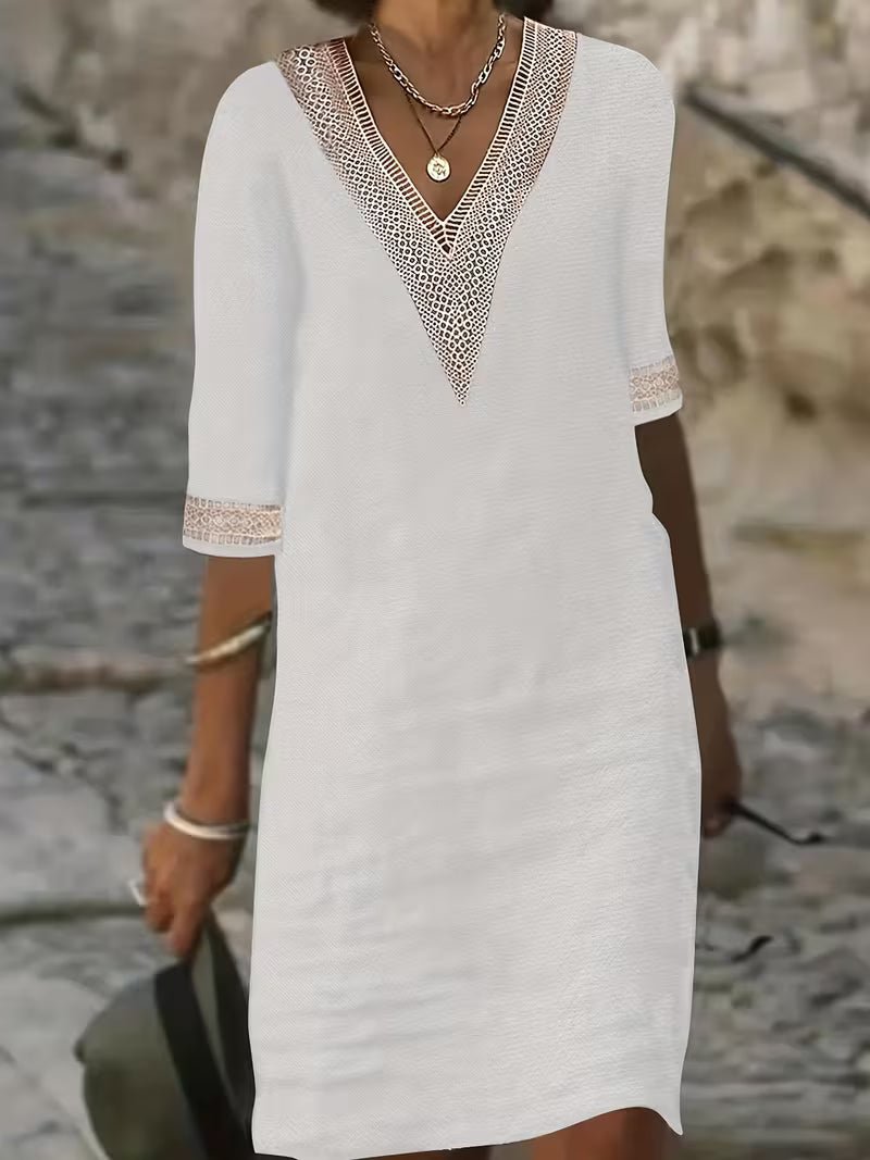 Women's Black Vacation V-Neck Shift Dress - White