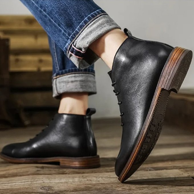 Men's Leather Chukka Boots