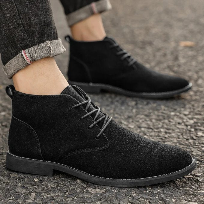 Men's Suede Chukka Boots - Black