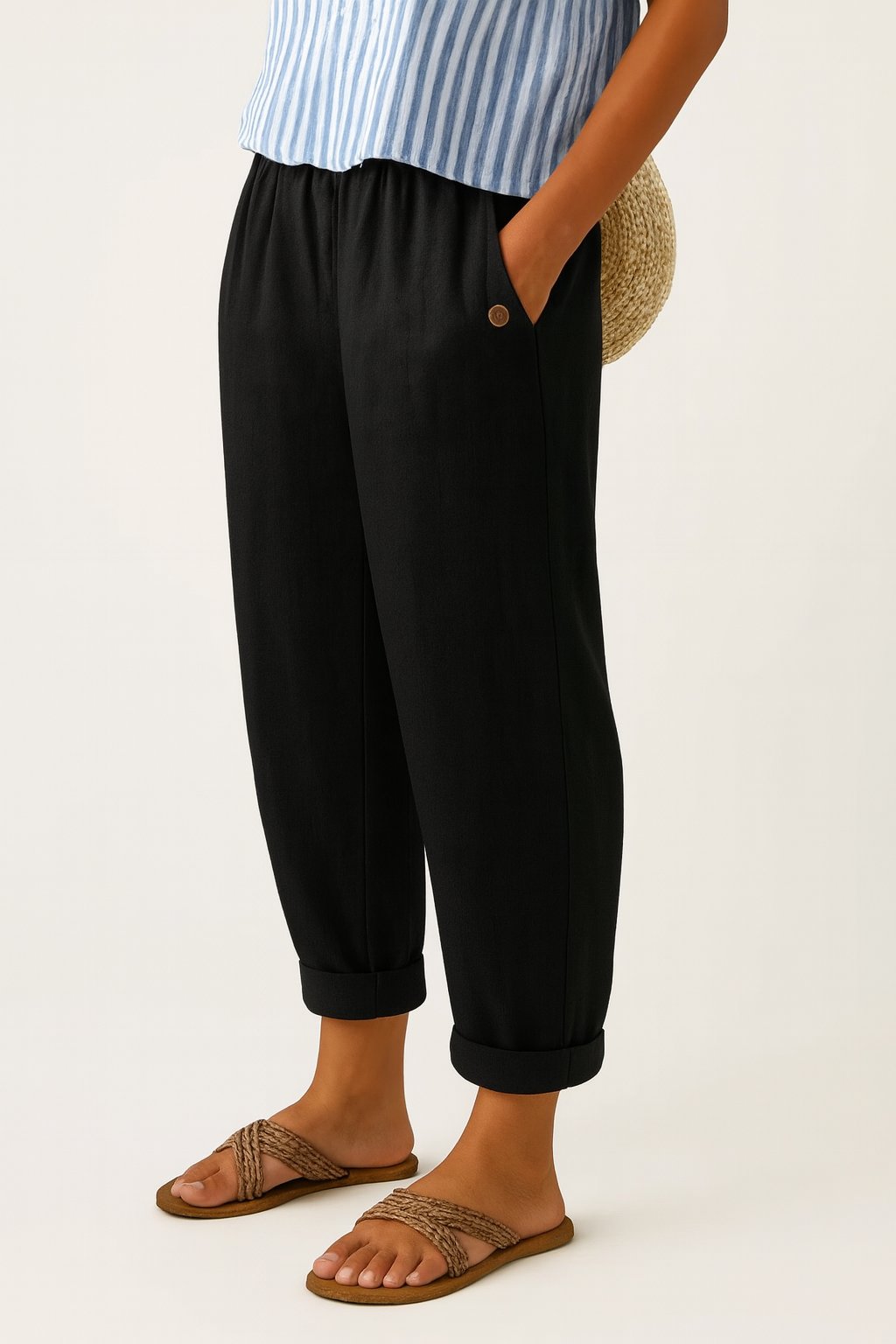 Women's Linen Cropped Trousers - Black